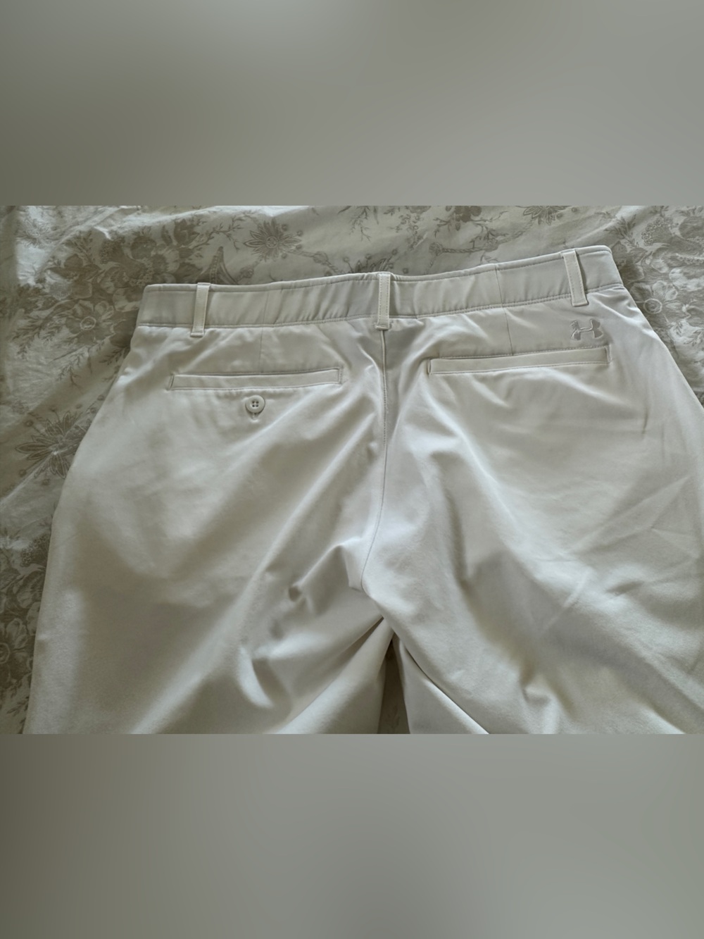 Under Armour White Golf Pants with Subtle Logo Trim